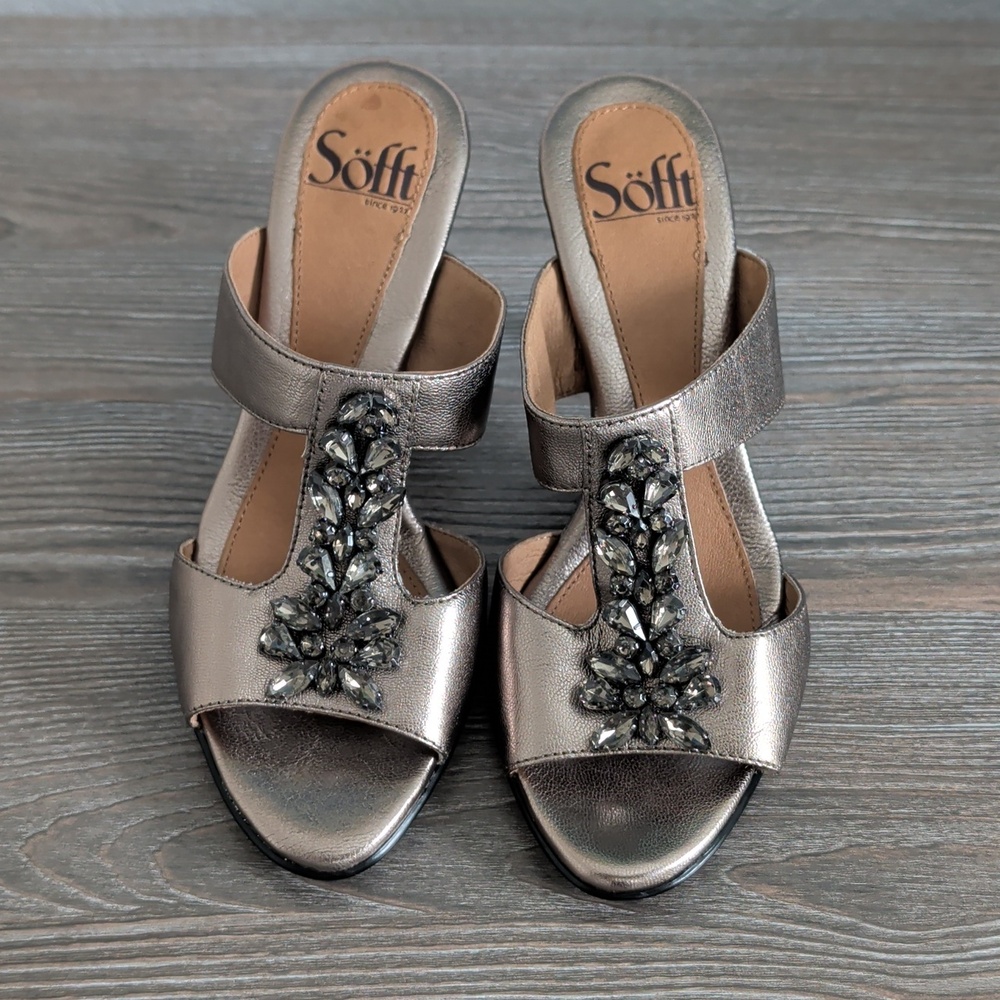 SOFFT Metallic Gold Leather Slip On Open Toe Heel Shoes Crystal Vamp 6W 6 Wide - Picture 2 of 15